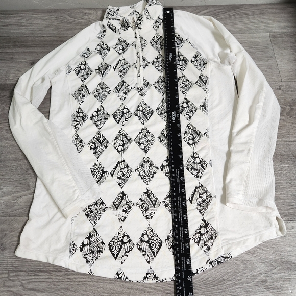 SanSolei White Black Top S Half Zip Diamond Equestrian Prints UPF 50 Breathable - Picture 4 of 8